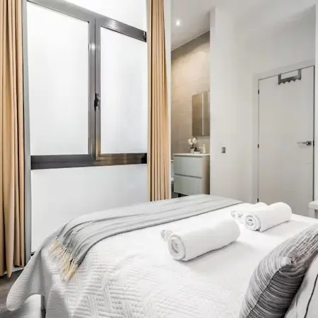 Appartamento Guestready - Eixample Retreat With Modern Flair Barcellona
